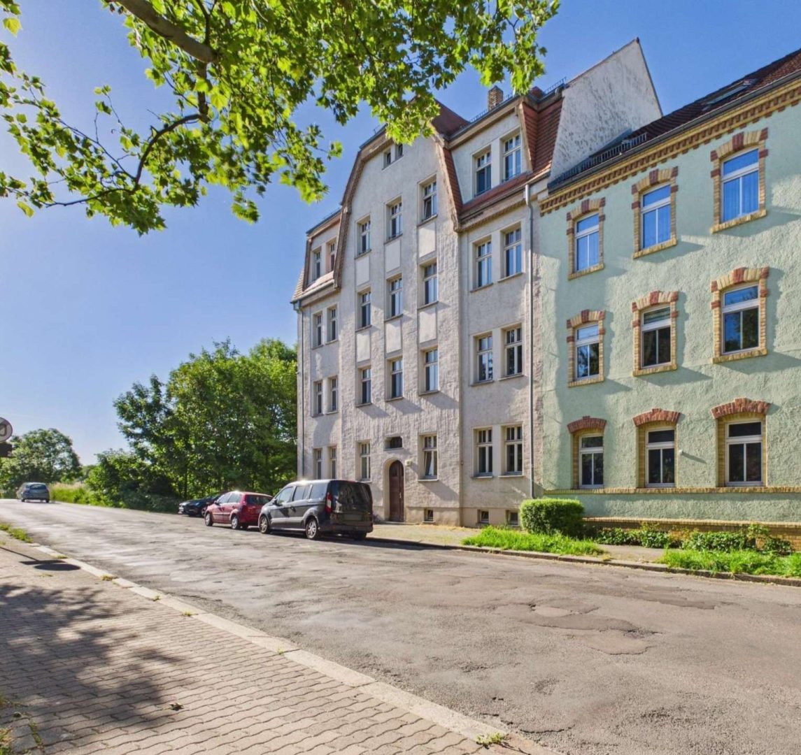 Straßenansicht
